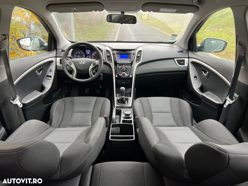 Hyundai i30 1.6 CRDI Comfort - 8