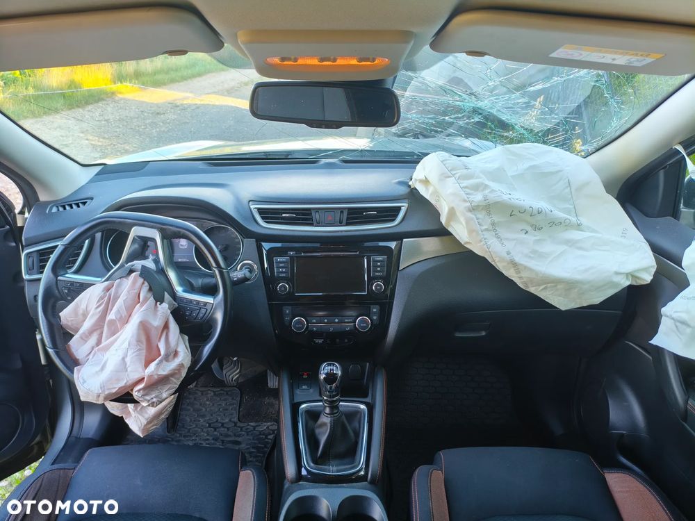 Nissan Qashqai 1.3 DIG-T N-Connecta EU6d - 14