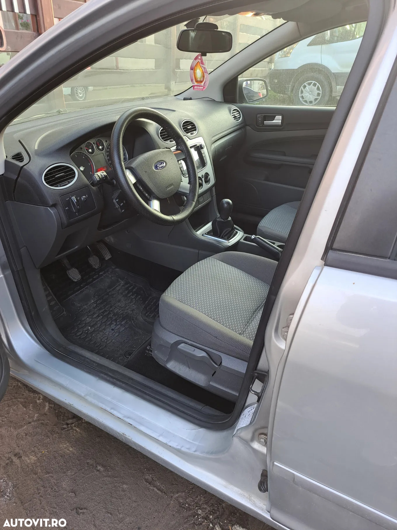 Ford Focus - 10
