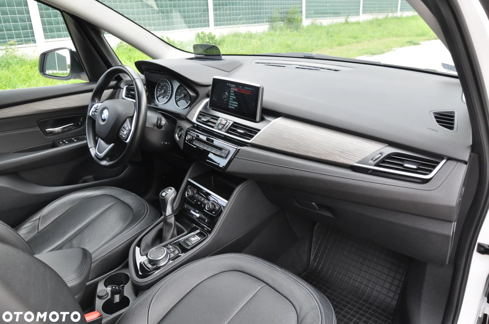 BMW Seria 2 216d Luxury Line - 15