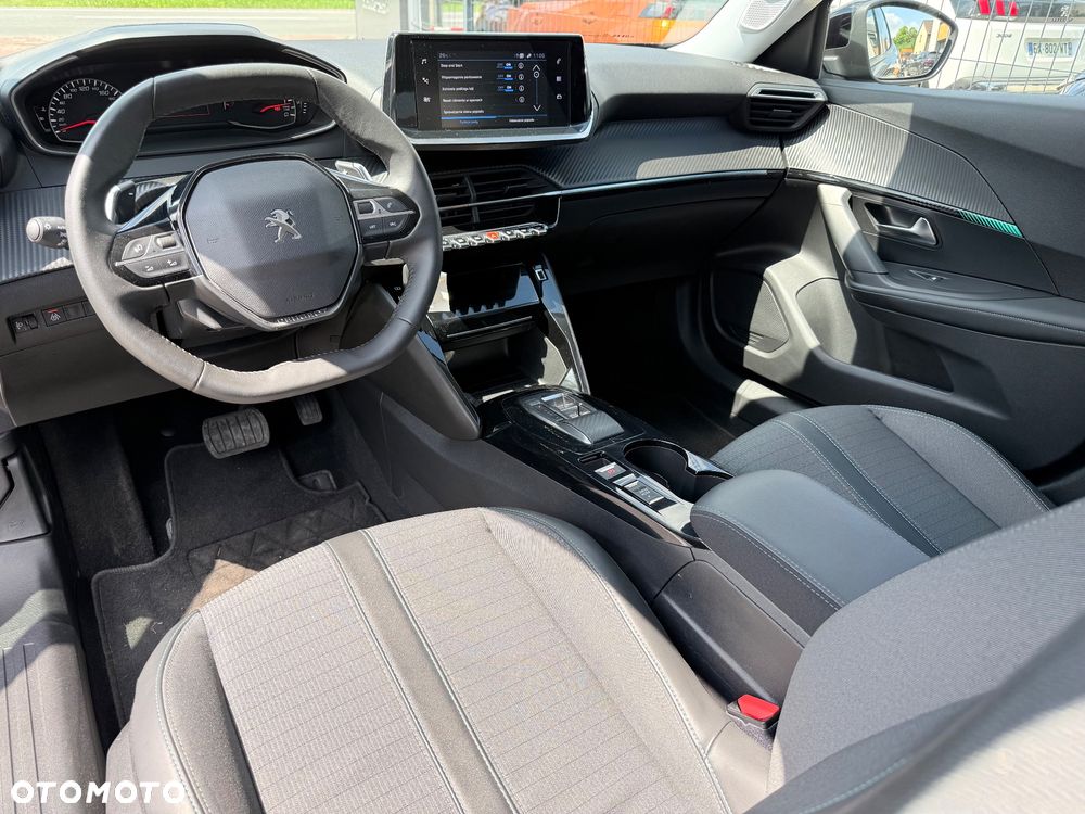 Peugeot 2008 PureTech 130 EAT8 Allure - 7
