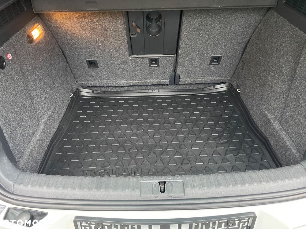 Volkswagen Tiguan 2.0 TDI 4Mot R-Style DSG - 20