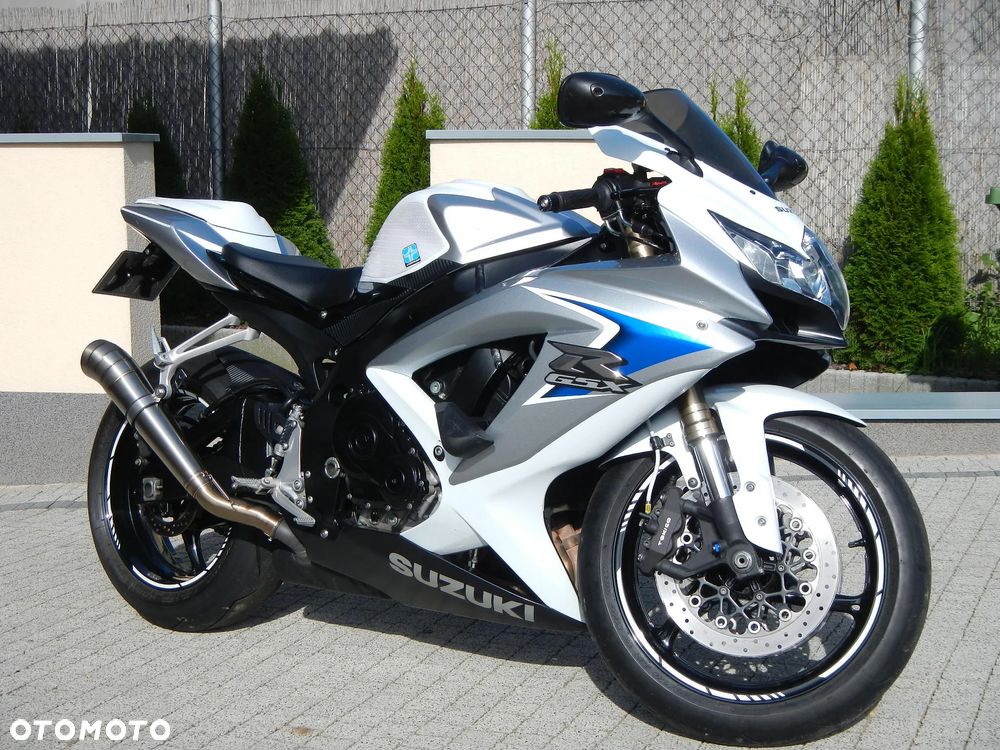 Suzuki GSX-R - 1