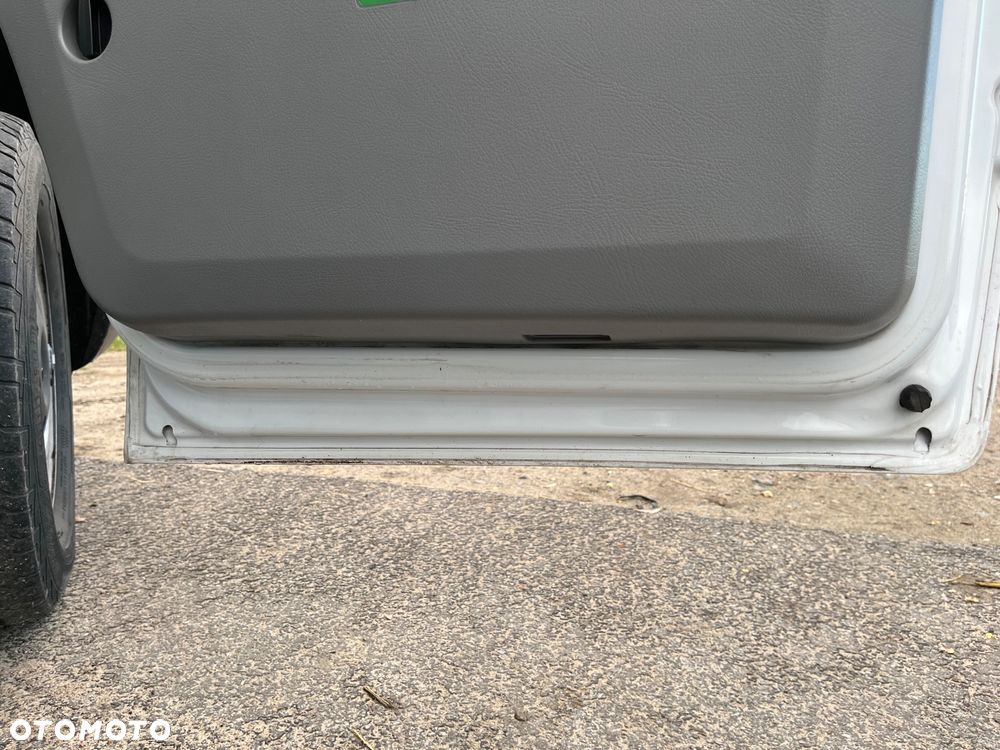 Mercedes-Benz Sprinter - 15