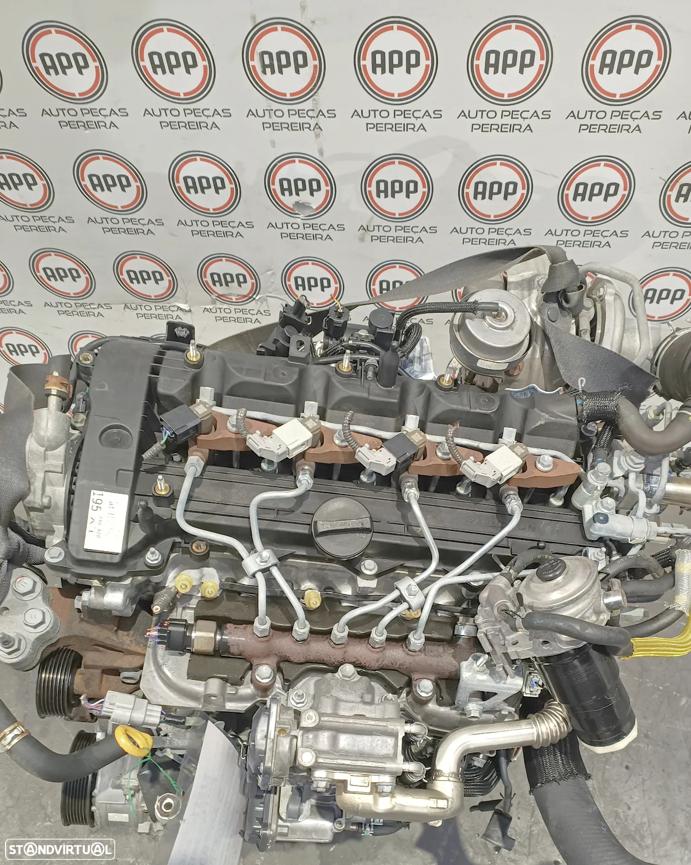 Motor Toyota Rav 4, 2.2 D4D 150CV de 2012, referência  2AD R2D, aproximadamente 157800 KMS. - 2