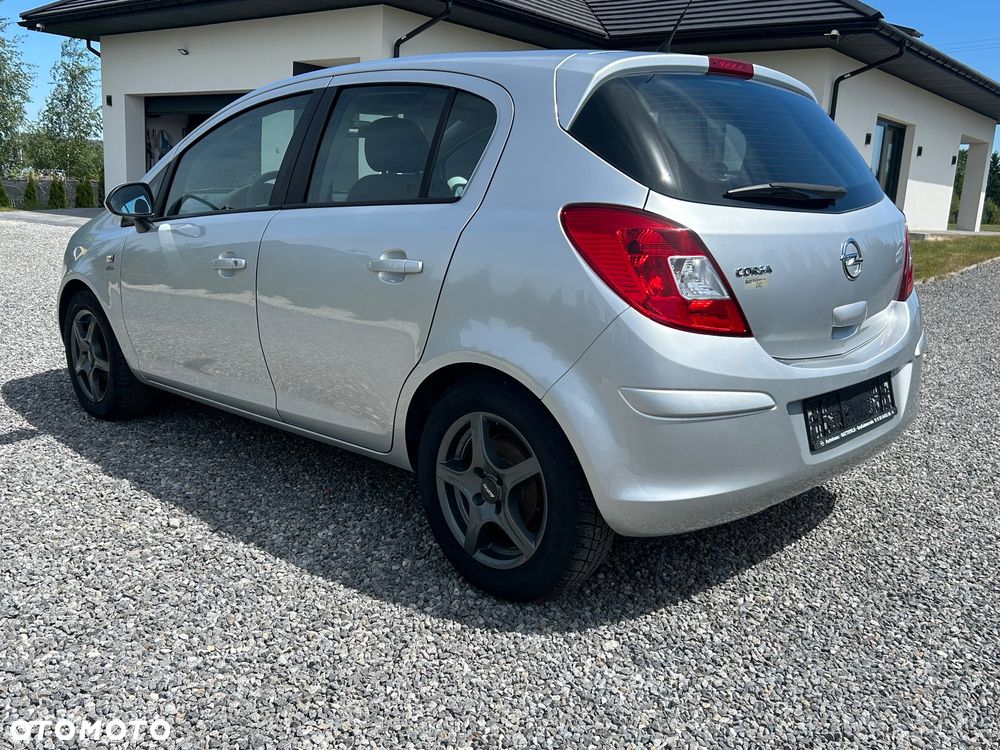 Opel Corsa - 4