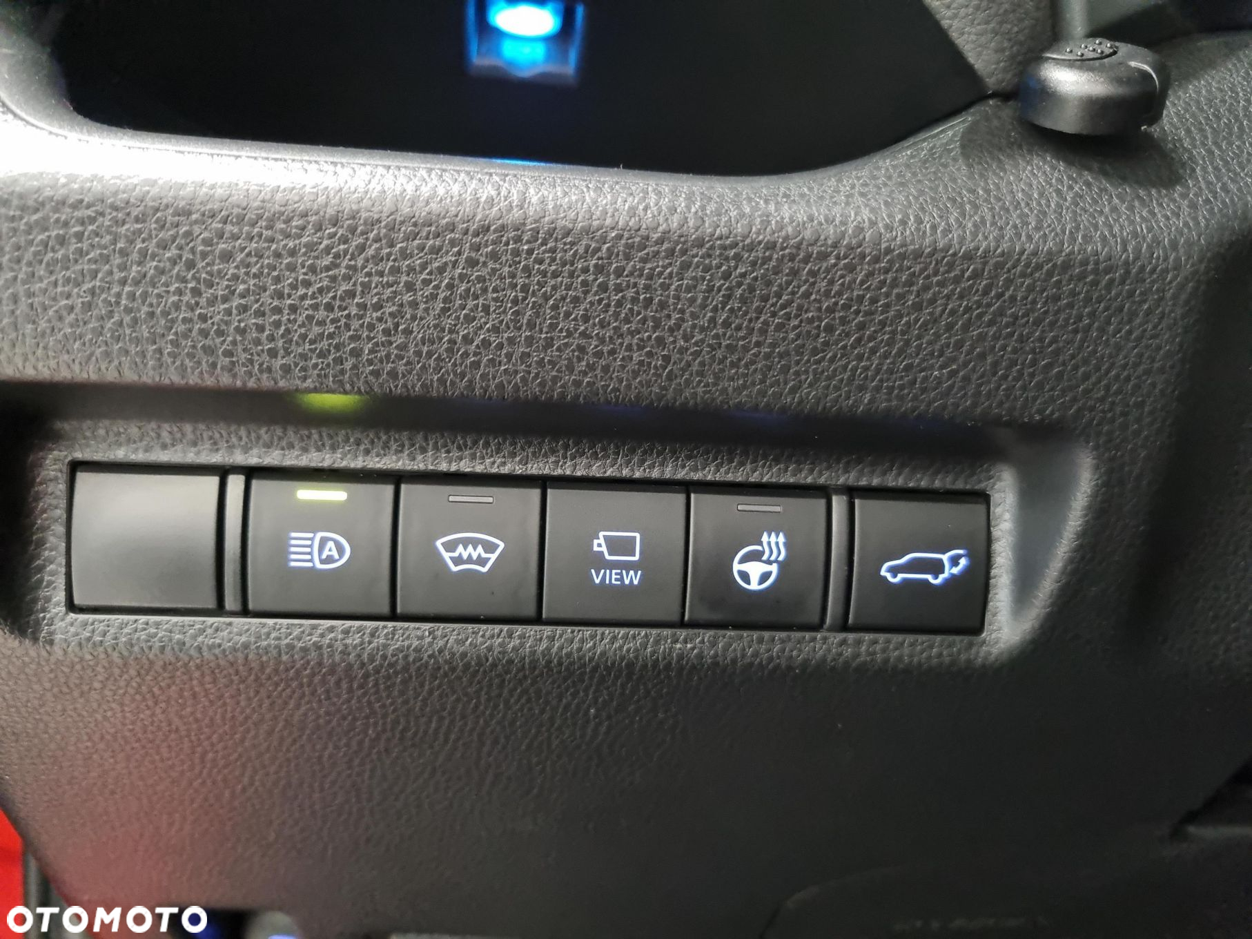 Toyota RAV4 - 16