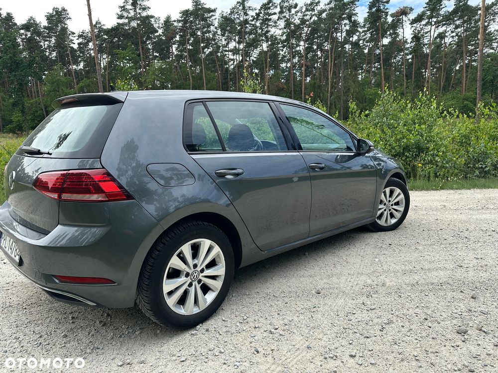 Volkswagen Golf 2.0 TDI (BlueMotion Technology) DSG Comfortline - 4