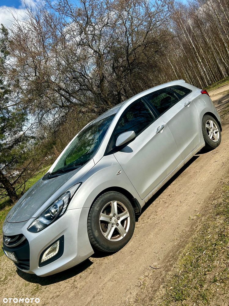 Hyundai i30 1.4 CRDi Classic + - 6