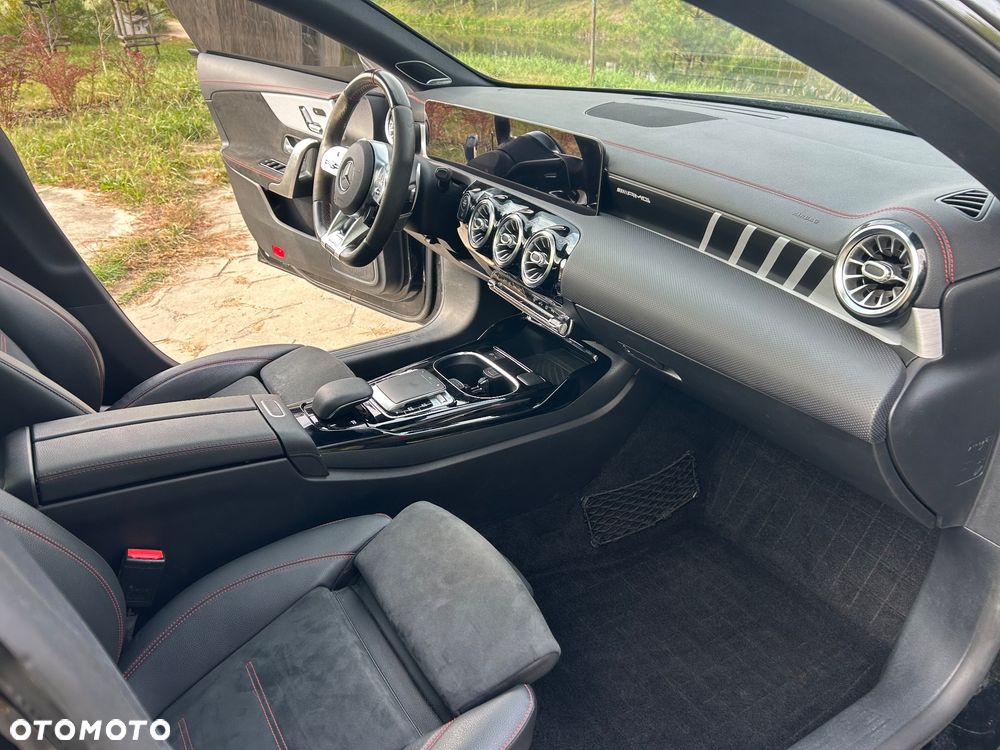 Mercedes-Benz CLA - 15