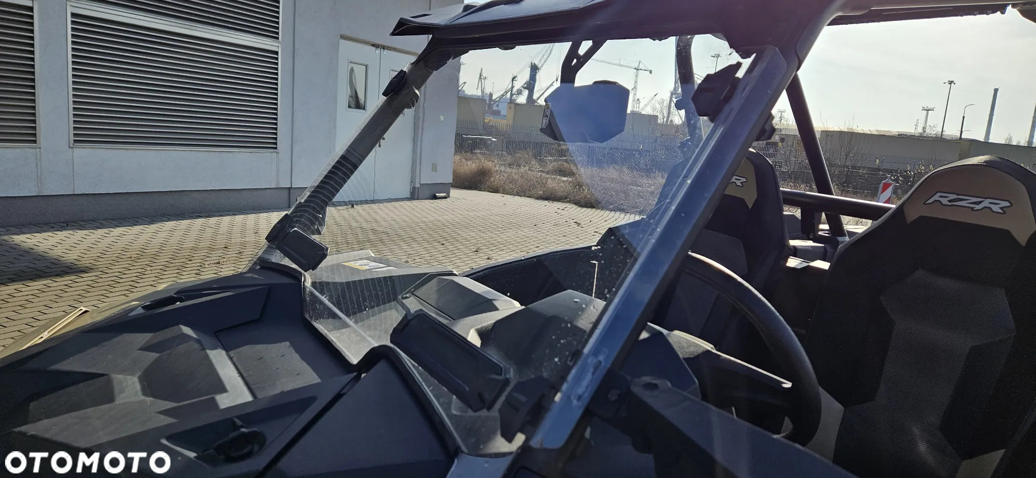 Polaris RZR - 10