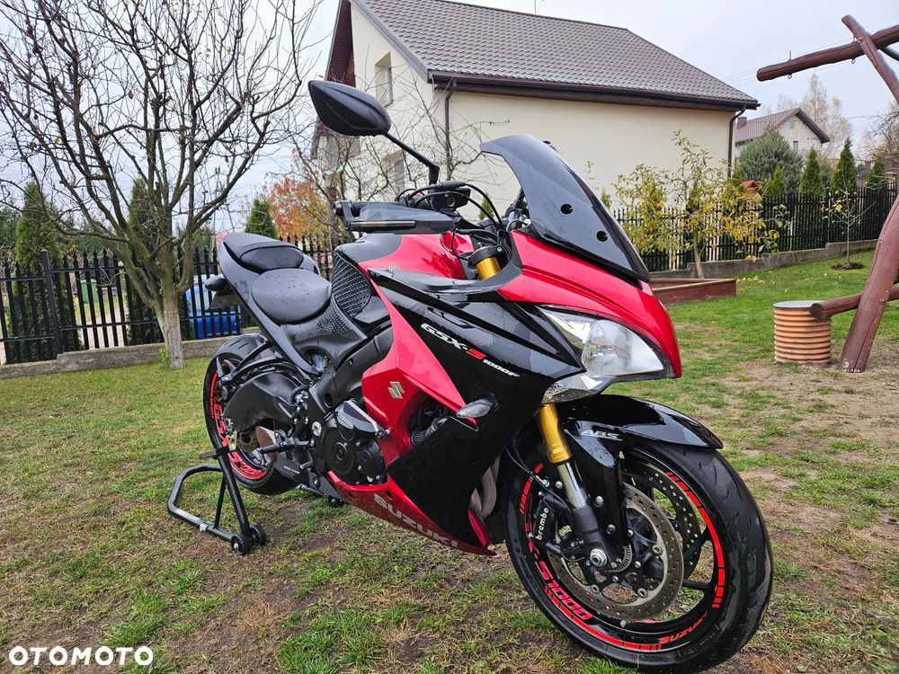 Suzuki GSX 1000 - 14