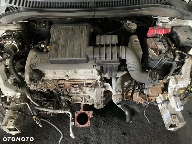 WÓZEK SANKI SUZUKI SWIFT MK6 1.3 BENZYNA - 1