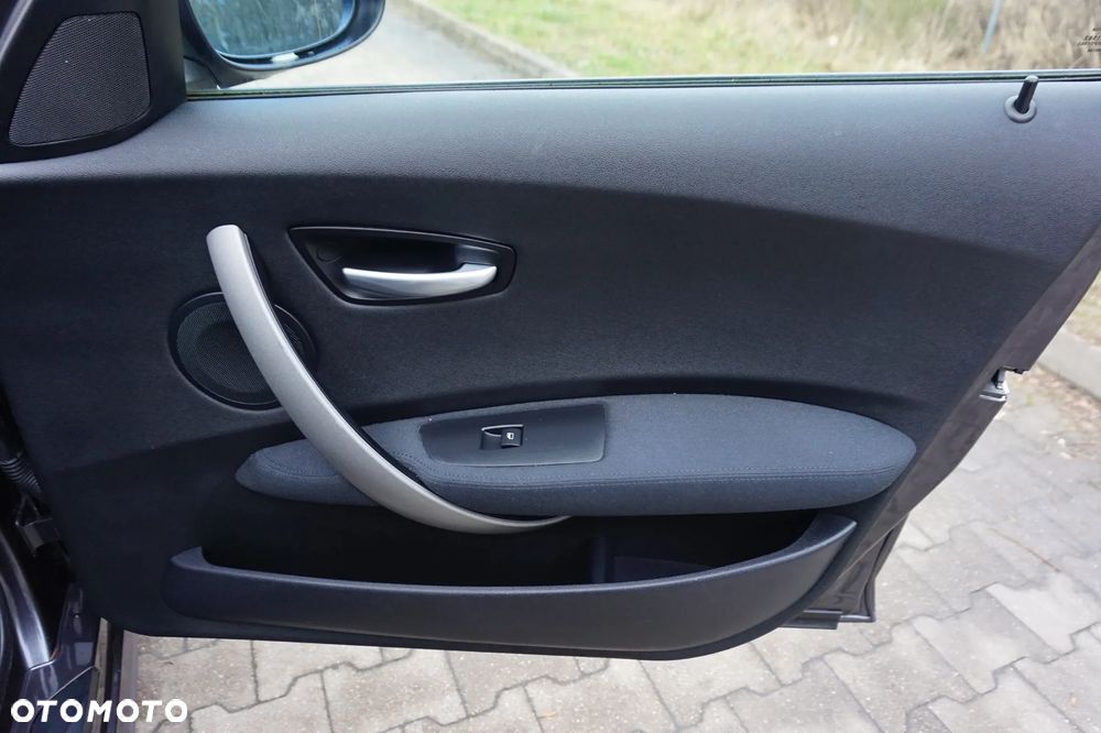 BMW Seria 1 116i - 34