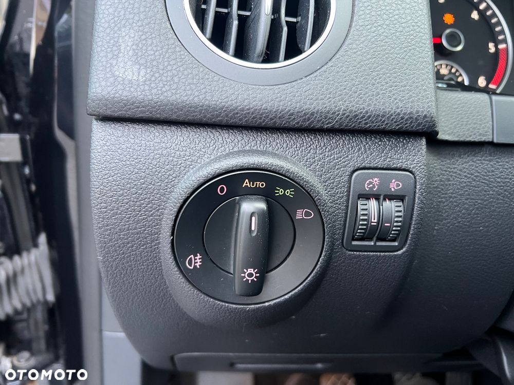 Volkswagen Golf Plus - 38