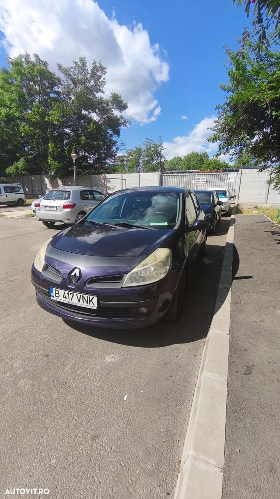 Renault Clio III 1.6 16V Dynamique - 2