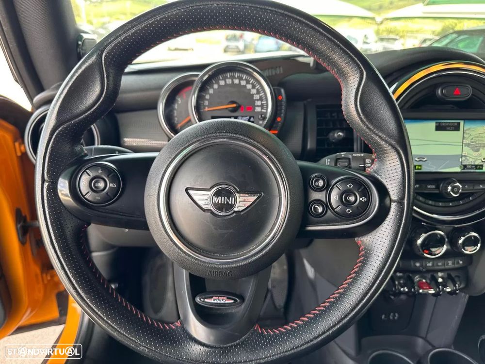 MINI 3 Portas Cooper D - 13