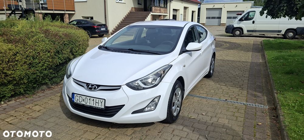 Hyundai Elantra 1.6 Classic + - 3