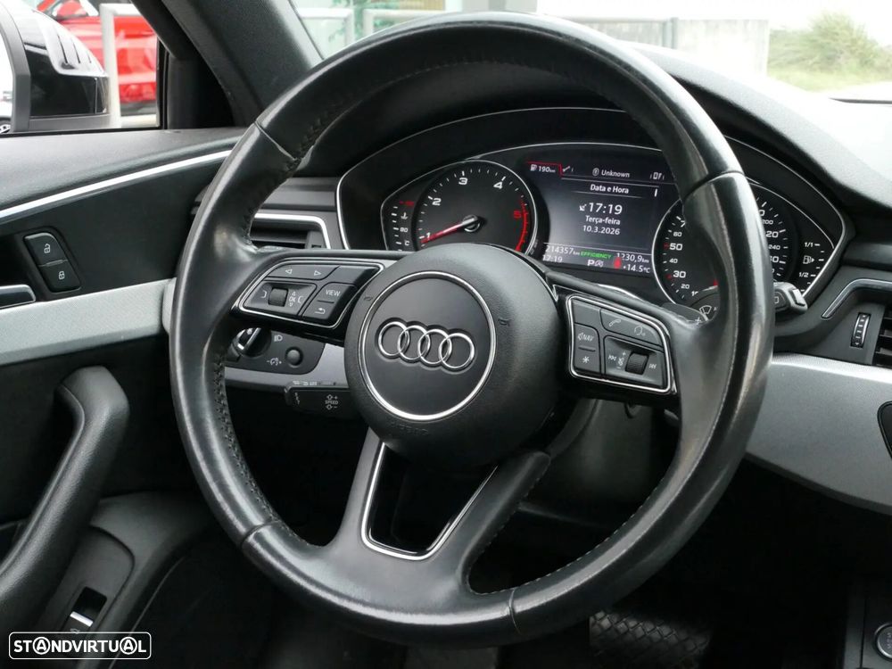 Audi A4 Avant 40 TDI Sport S tronic - 35