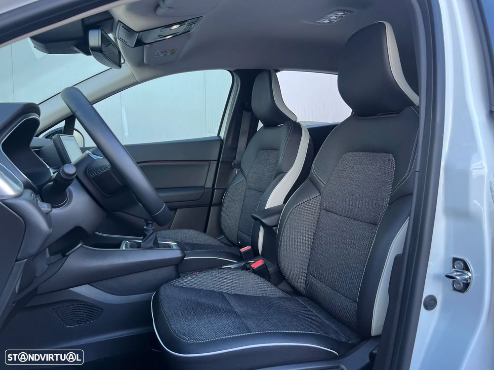 Renault Captur 1.0 TCe Techno Bi-Fuel - 28