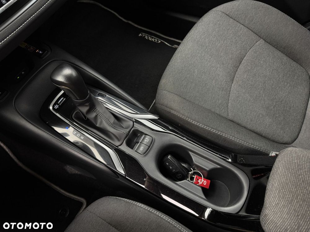 Toyota Corolla 1.8 Hybrid Comfort - 30