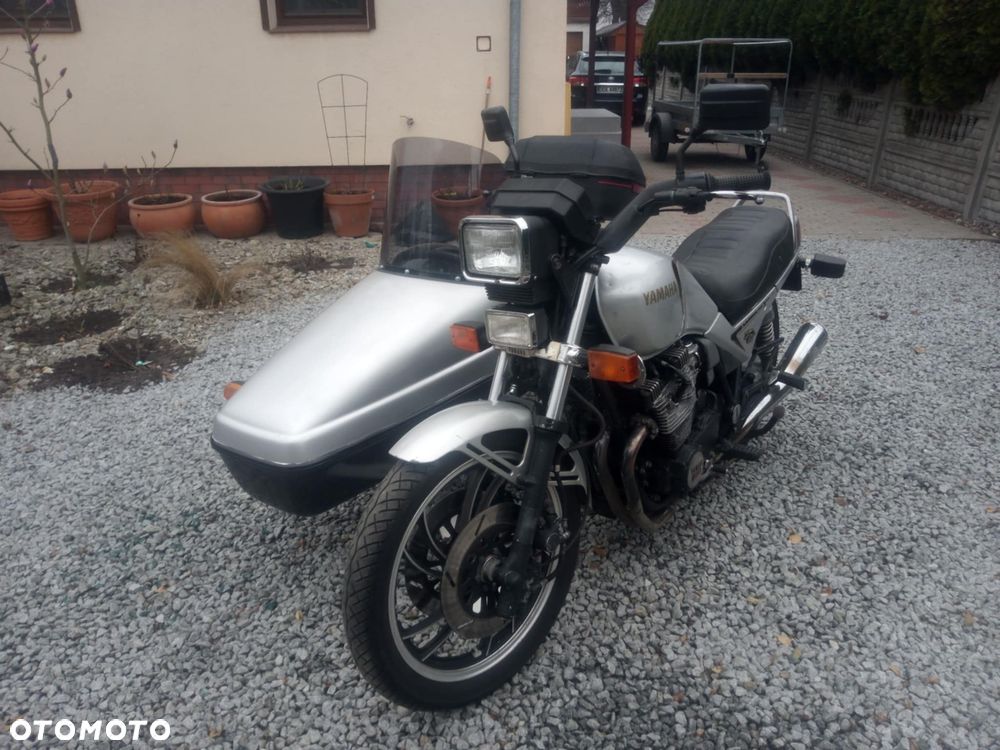 Yamaha XJ - 6