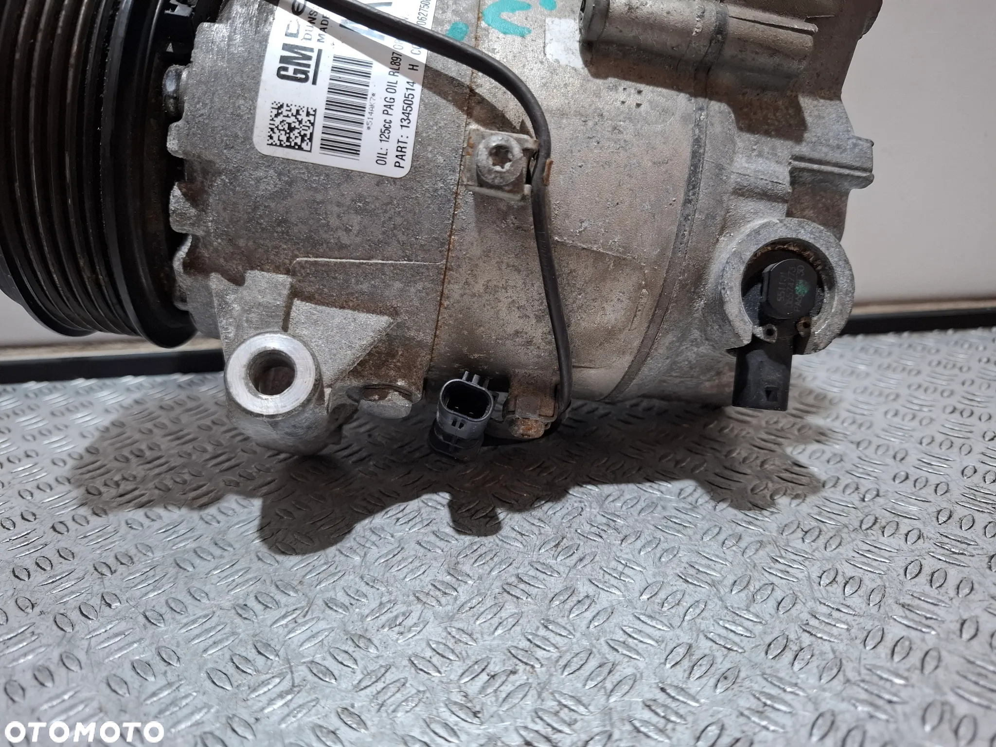 Sprężarka kompresor klimatyzacji Opel Zafira Astra nr 40135739 AK7 Rok 2015 - 3