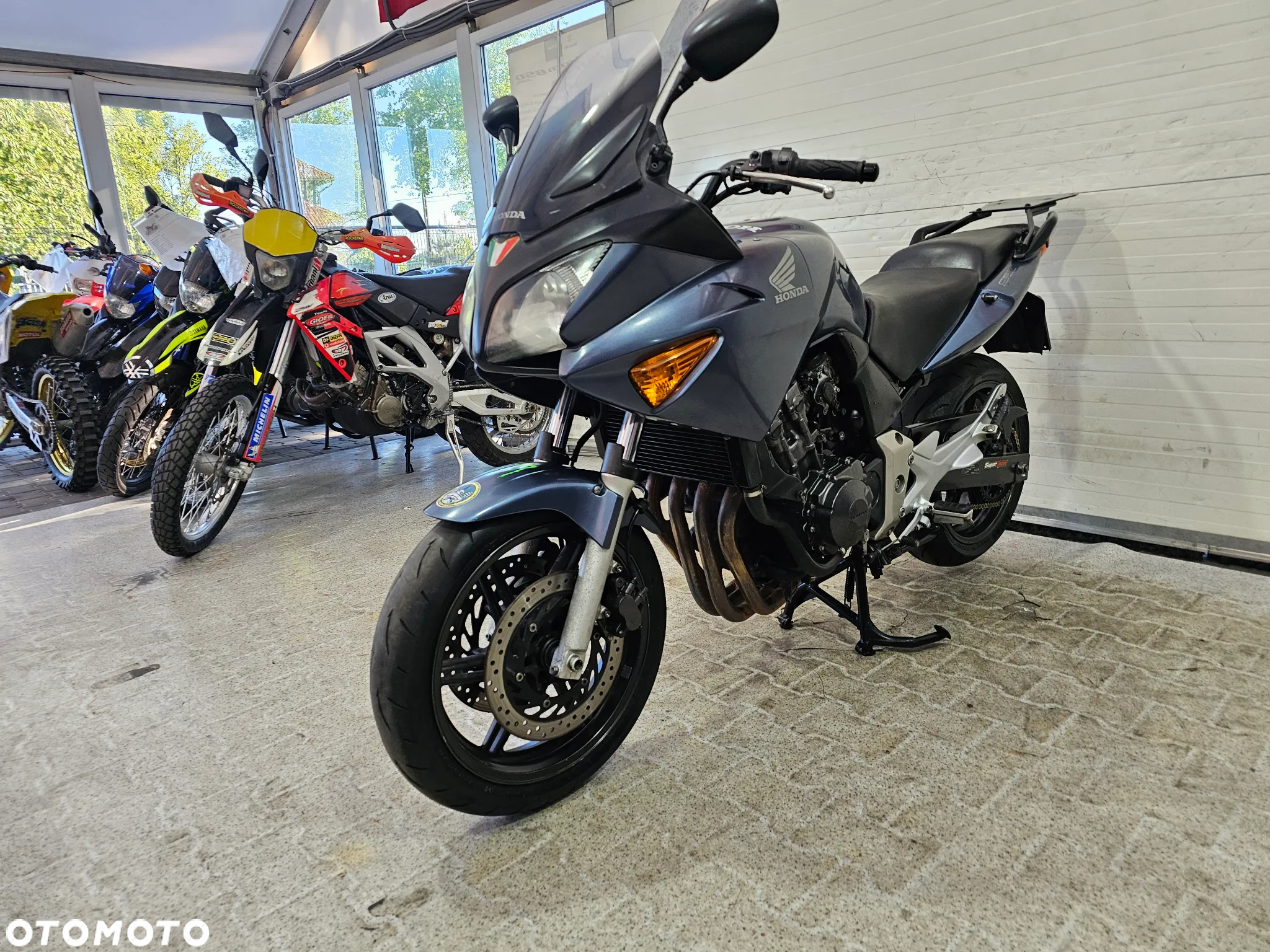 Honda CBF - 13