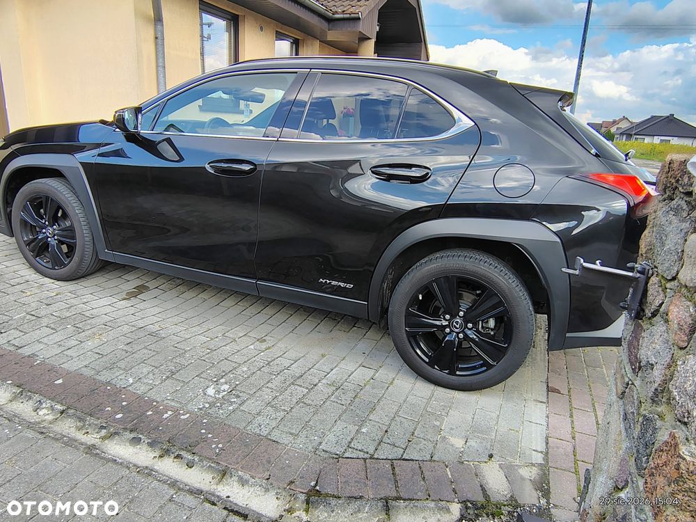 Lexus UX 250h Prestige 2WD - 8