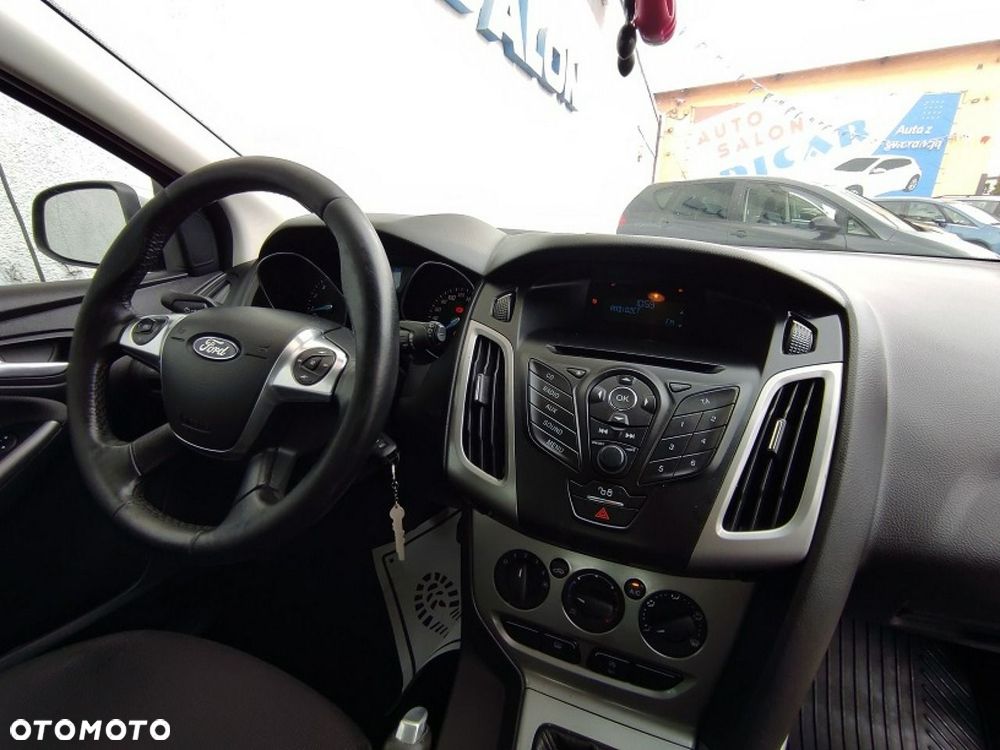 Ford Focus - 11