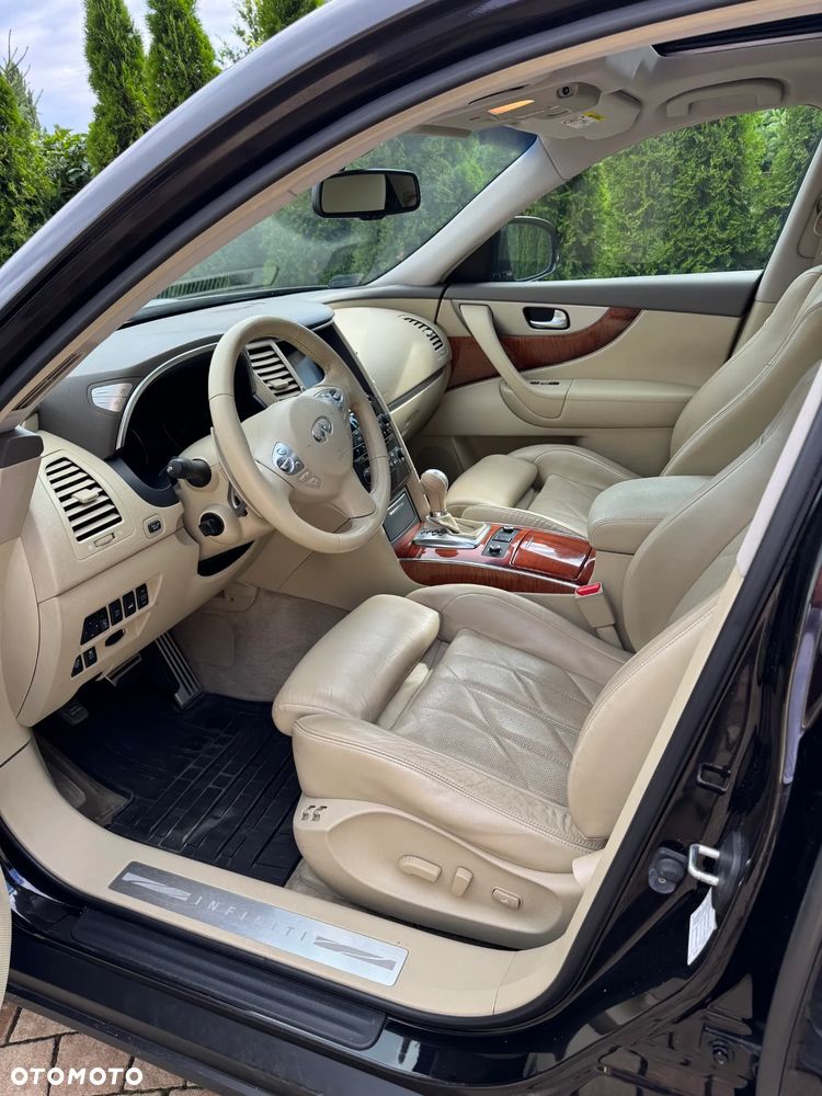 Infiniti QX70 3.0d S Premium - 17