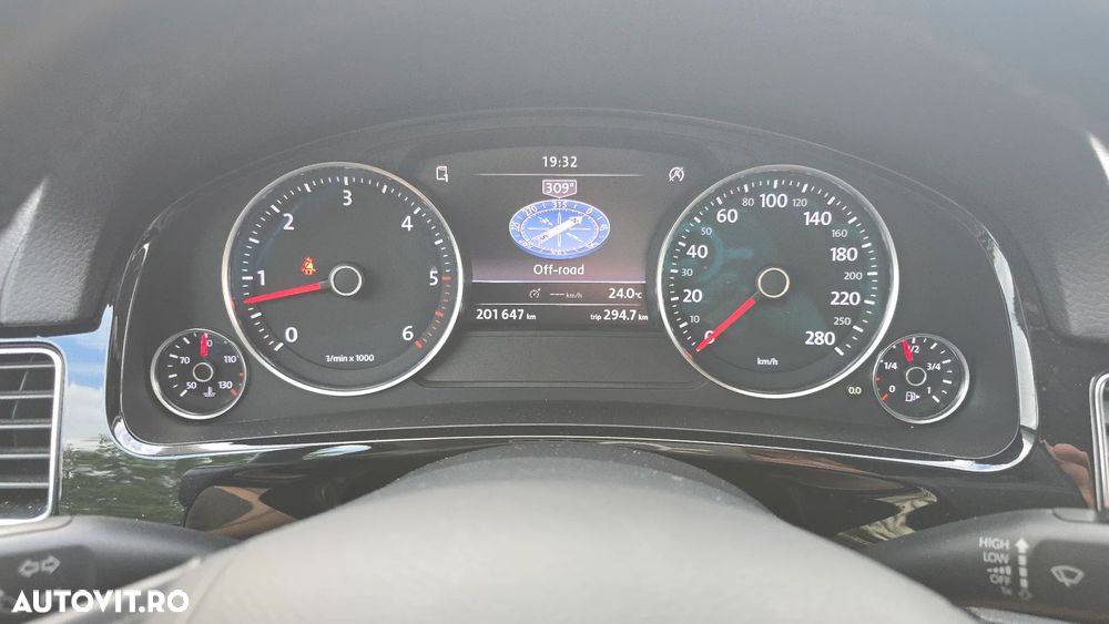 Volkswagen Touareg - 8
