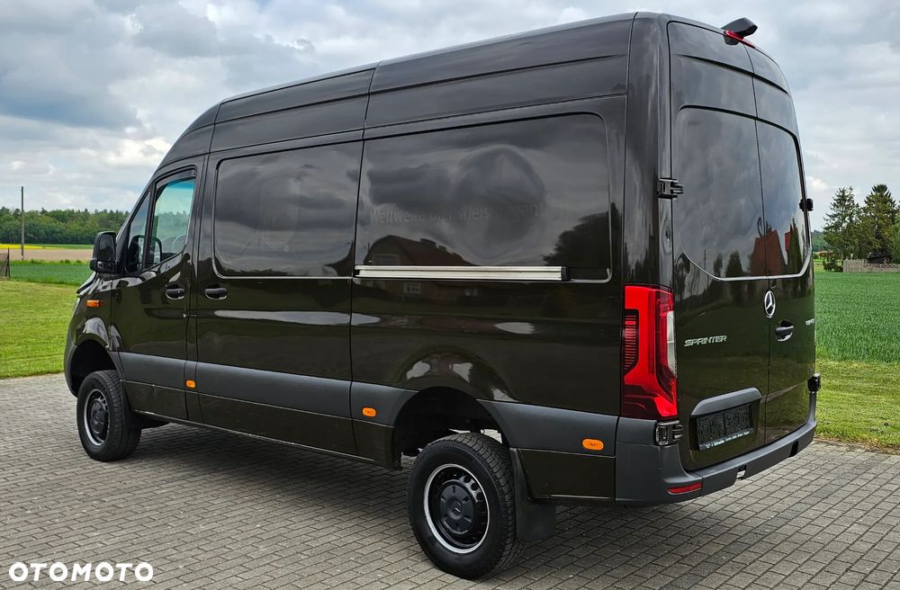 Mercedes-Benz Sprinter - 3
