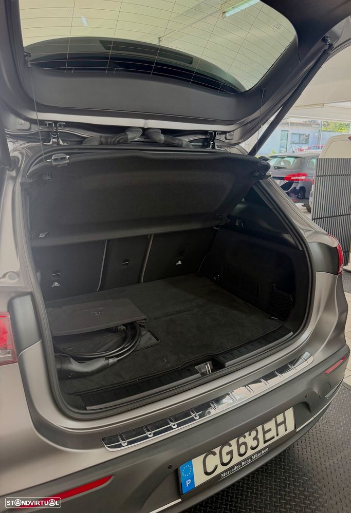 Mercedes-Benz EQA 300 4Matic - 18