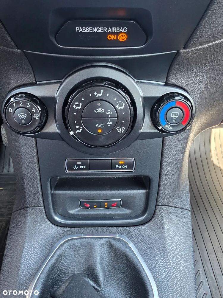 Ford Fiesta 1.0 EcoBoost Gold X - 11