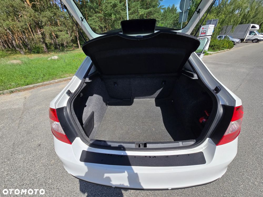 Skoda RAPID 1.6 TDI DPF Ambition DSG - 20