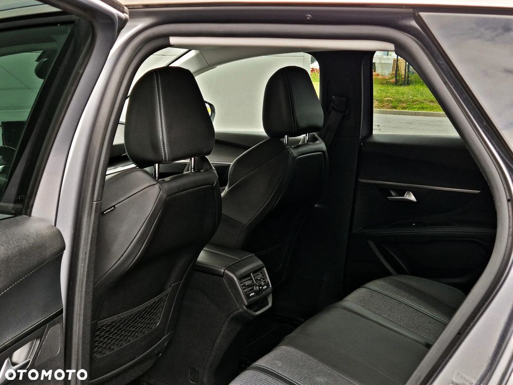Peugeot 3008 1.5 BlueHDi Allure S&S EAT8 - 28