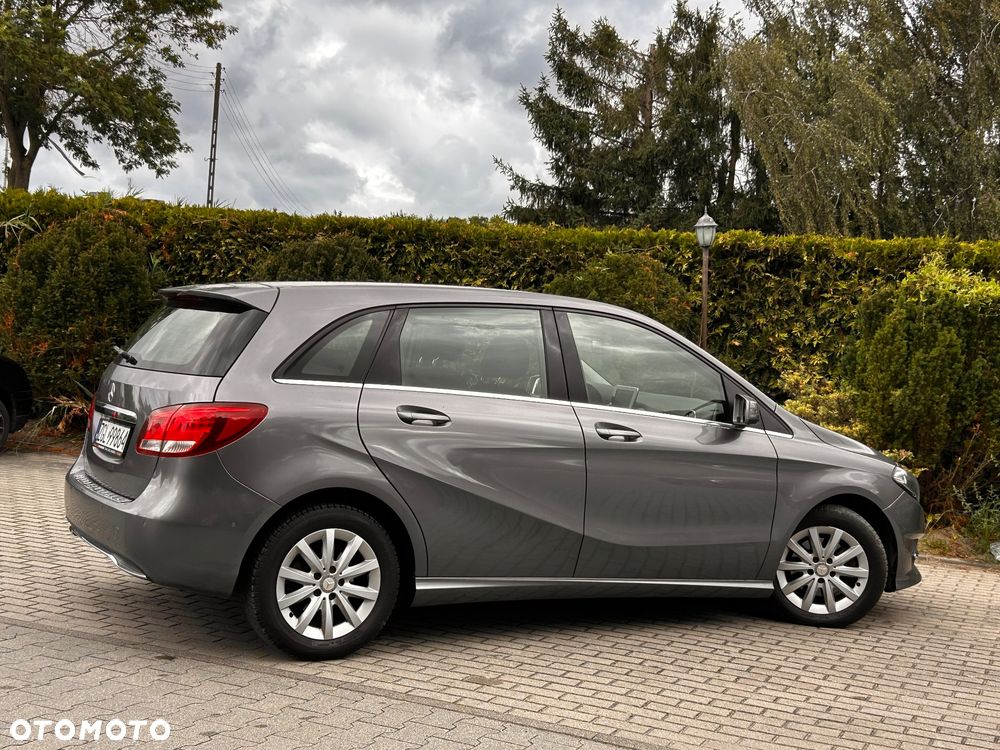 Mercedes-Benz Klasa B 180 7G-DCT Style - 21
