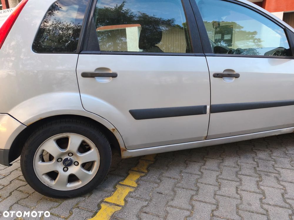 Ford Fiesta - 11