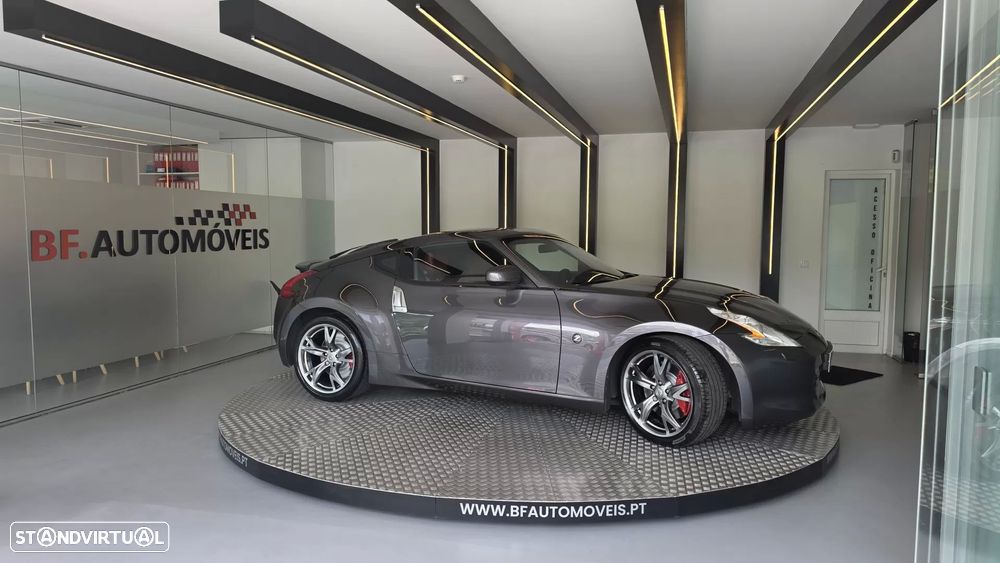 Nissan 370 Z Black Edition - 9