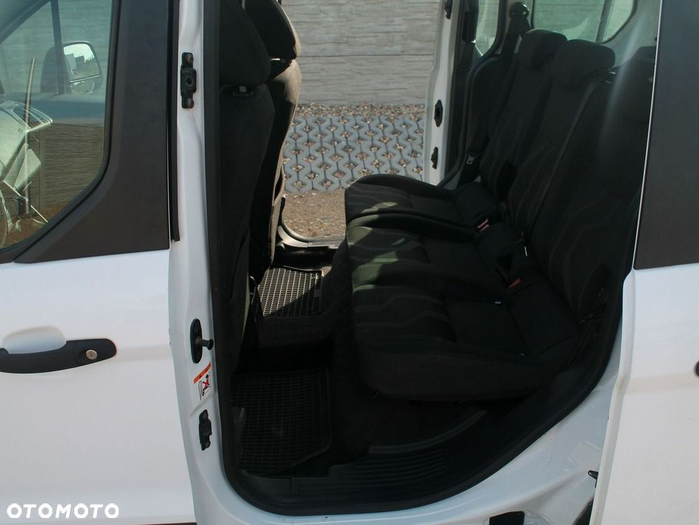 Ford Tourneo Connect - 24