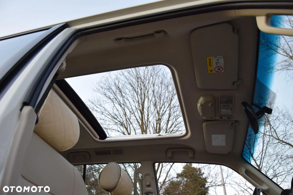 Mitsubishi Pajero - 31