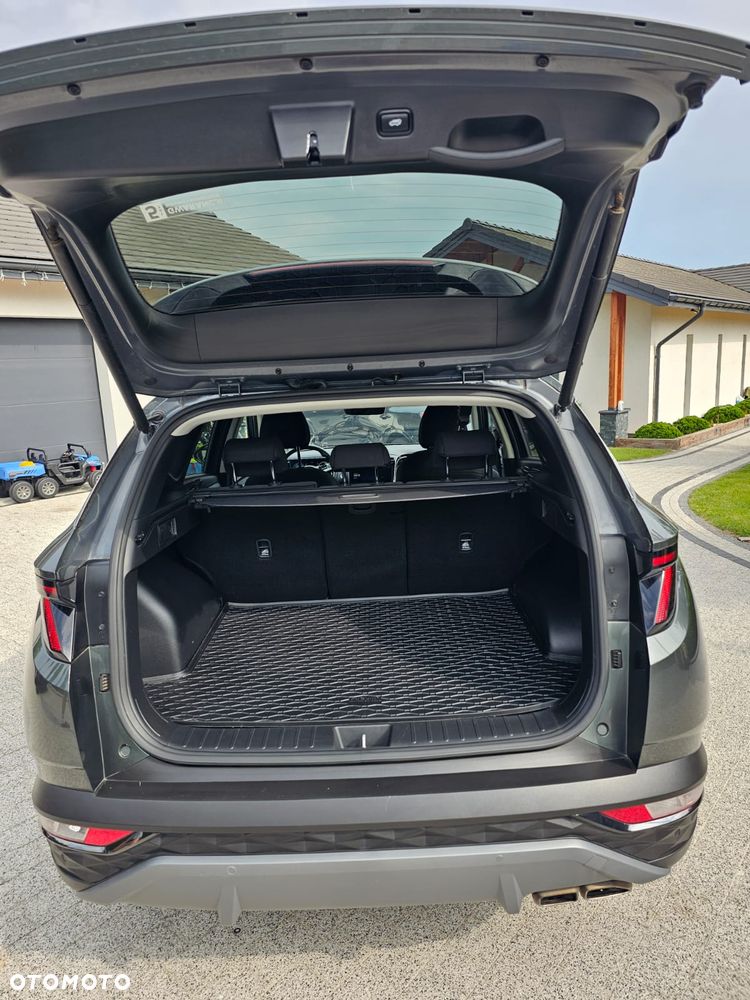 Hyundai Tucson 1.6 T-GDi HEV Executive 4WD - 15