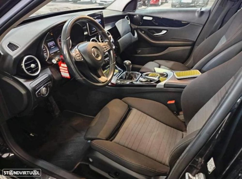 Mercedes-Benz C 200 - 3