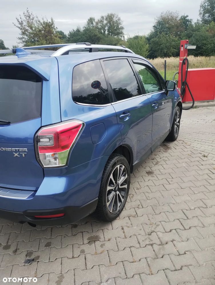 Subaru Forester 2.0 XT Platinum Lineartronic - 12