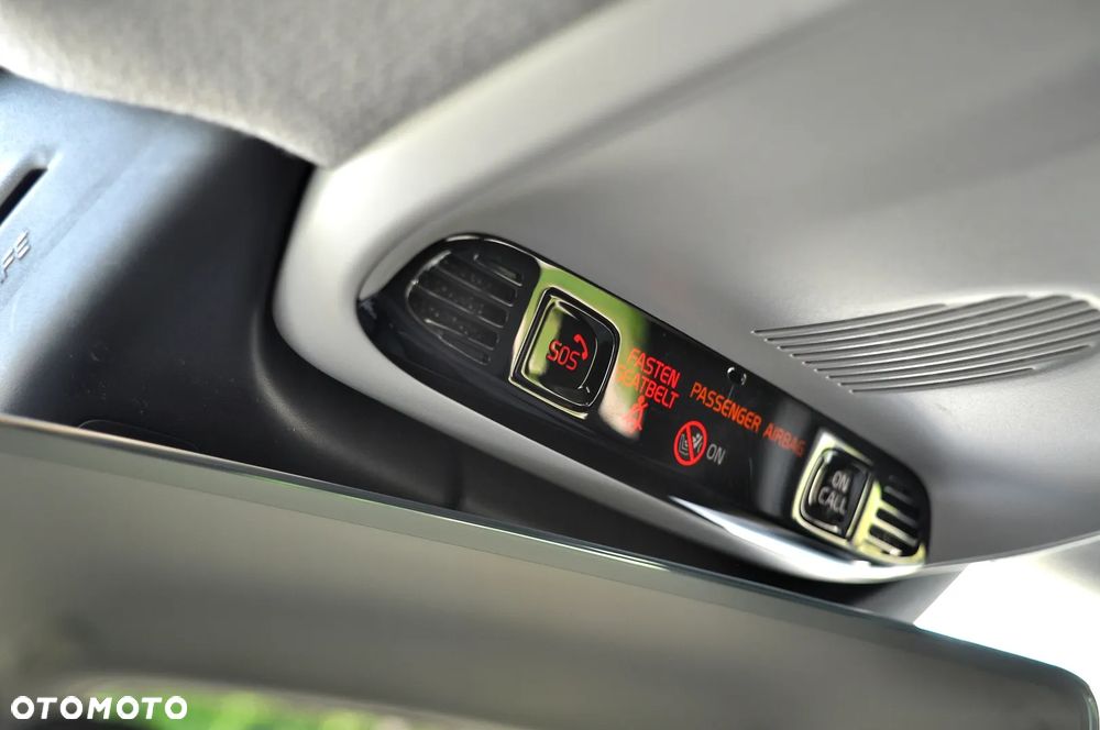 Volvo XC 40 - 31