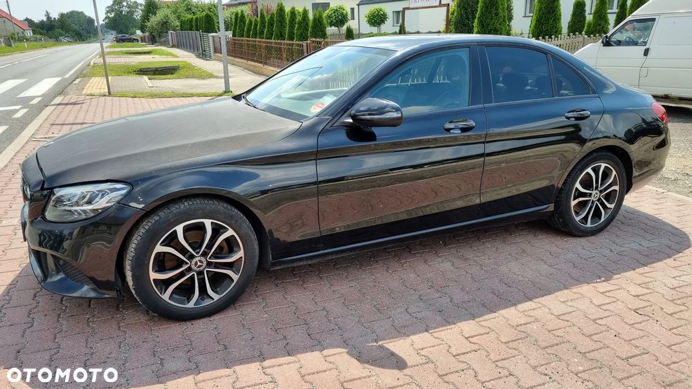 Mercedes-Benz Klasa C 180 d 9G-TRONIC - 12
