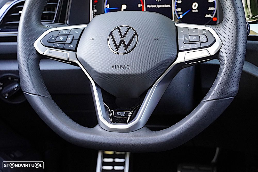 VW T-Roc 2.0 TDI R-Line DSG - 32