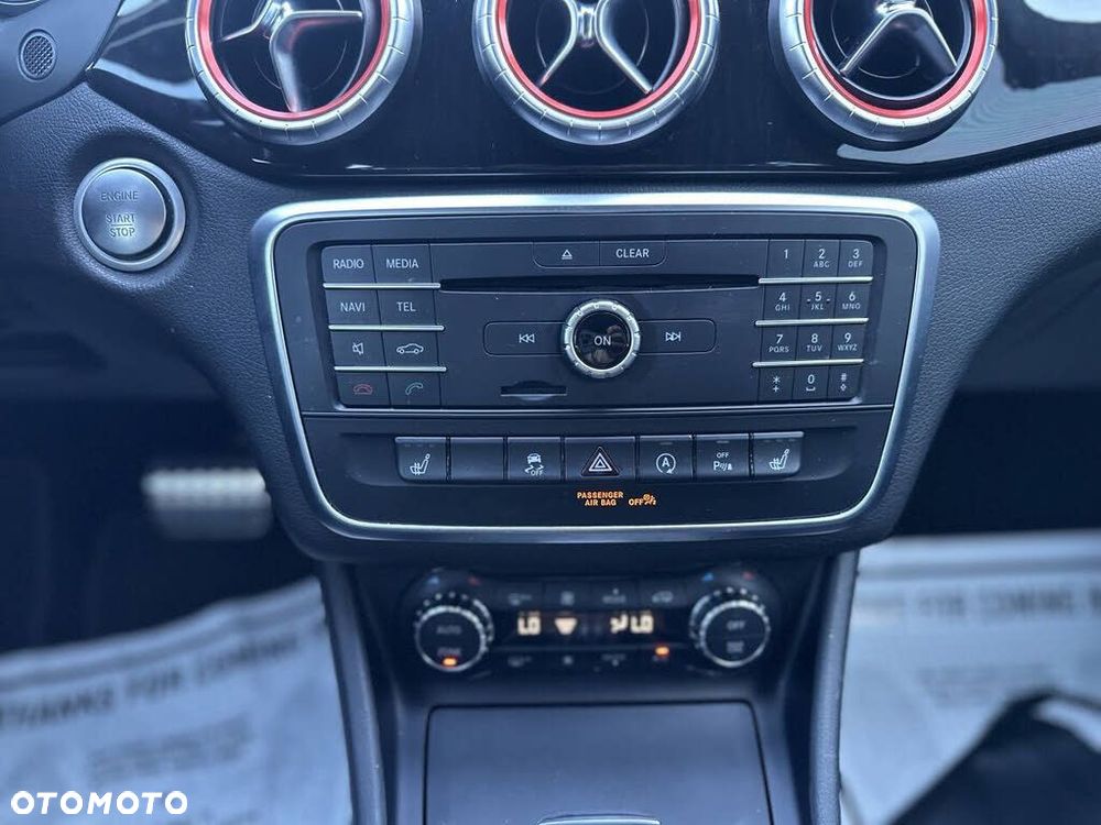 Mercedes-Benz CLA 45 AMG 4Matic 7G-DCT - 25