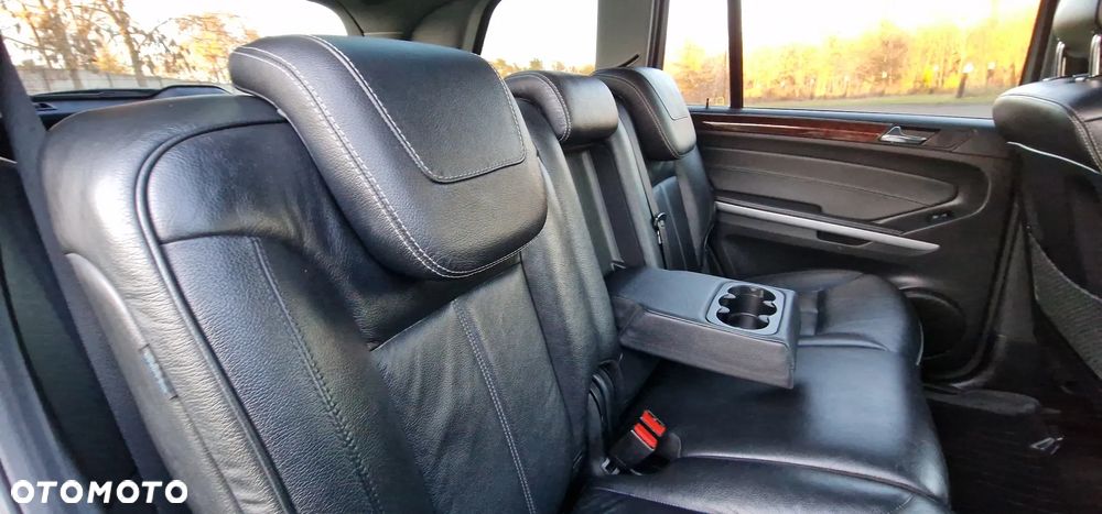 Mercedes-Benz GL 320 CDI 4Matic 7G-TRONIC - 11